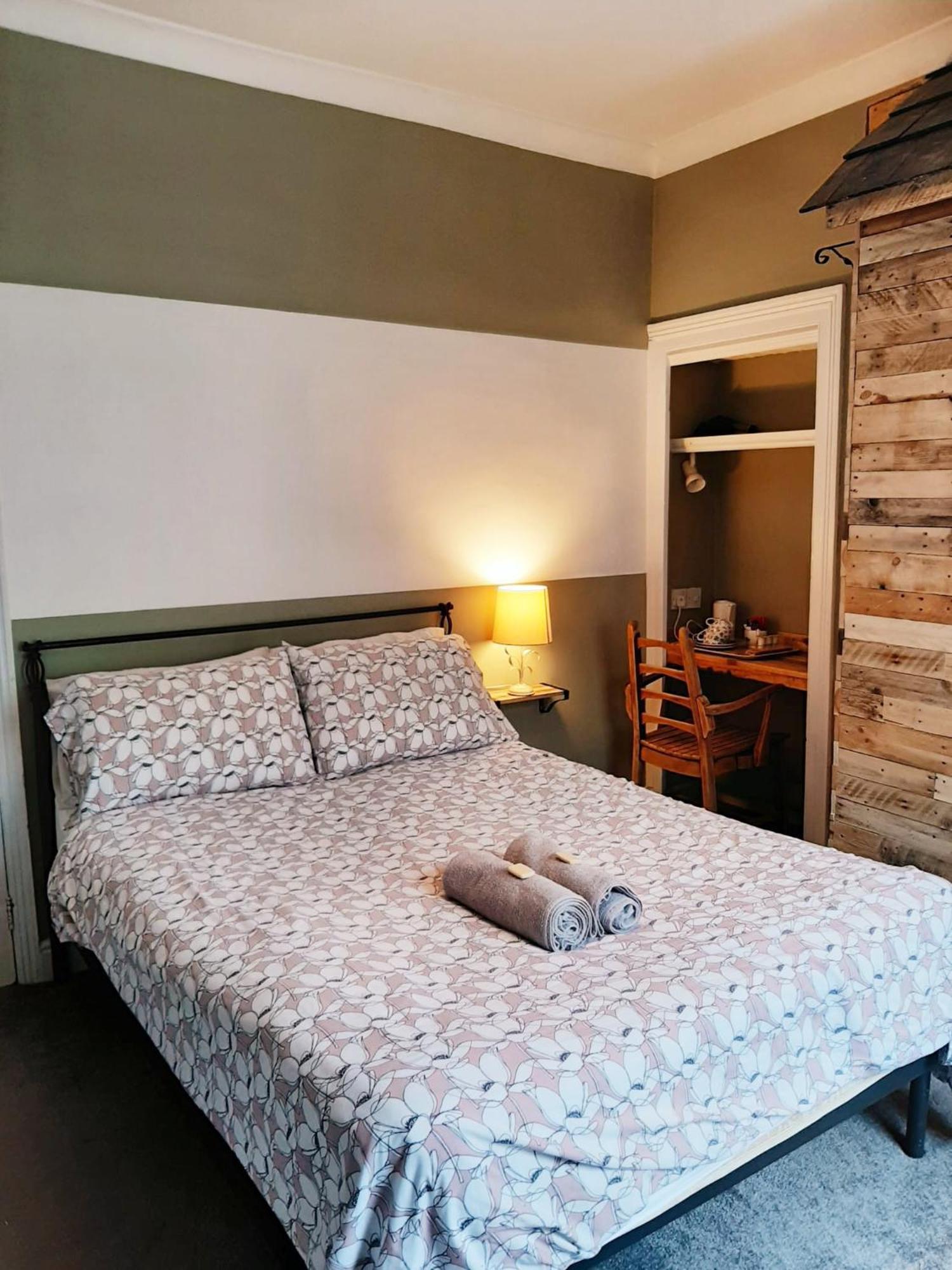 Salisbury Guest House - Free Parking Йорк Экстерьер фото